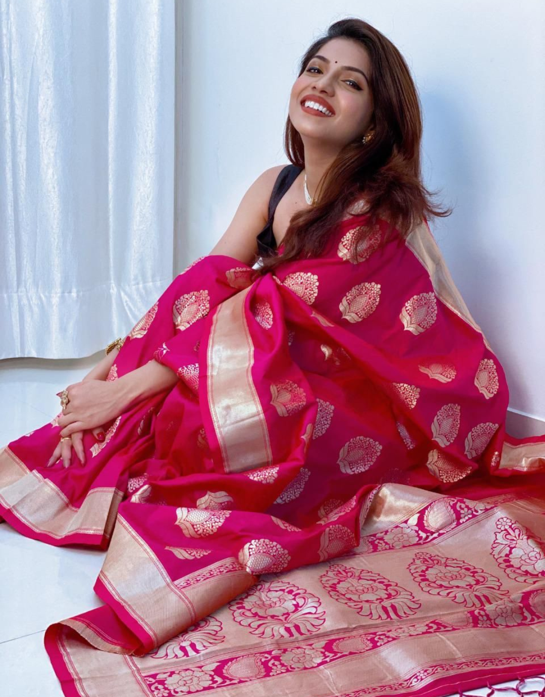 Viana Pink Banarasi Silk Saree
