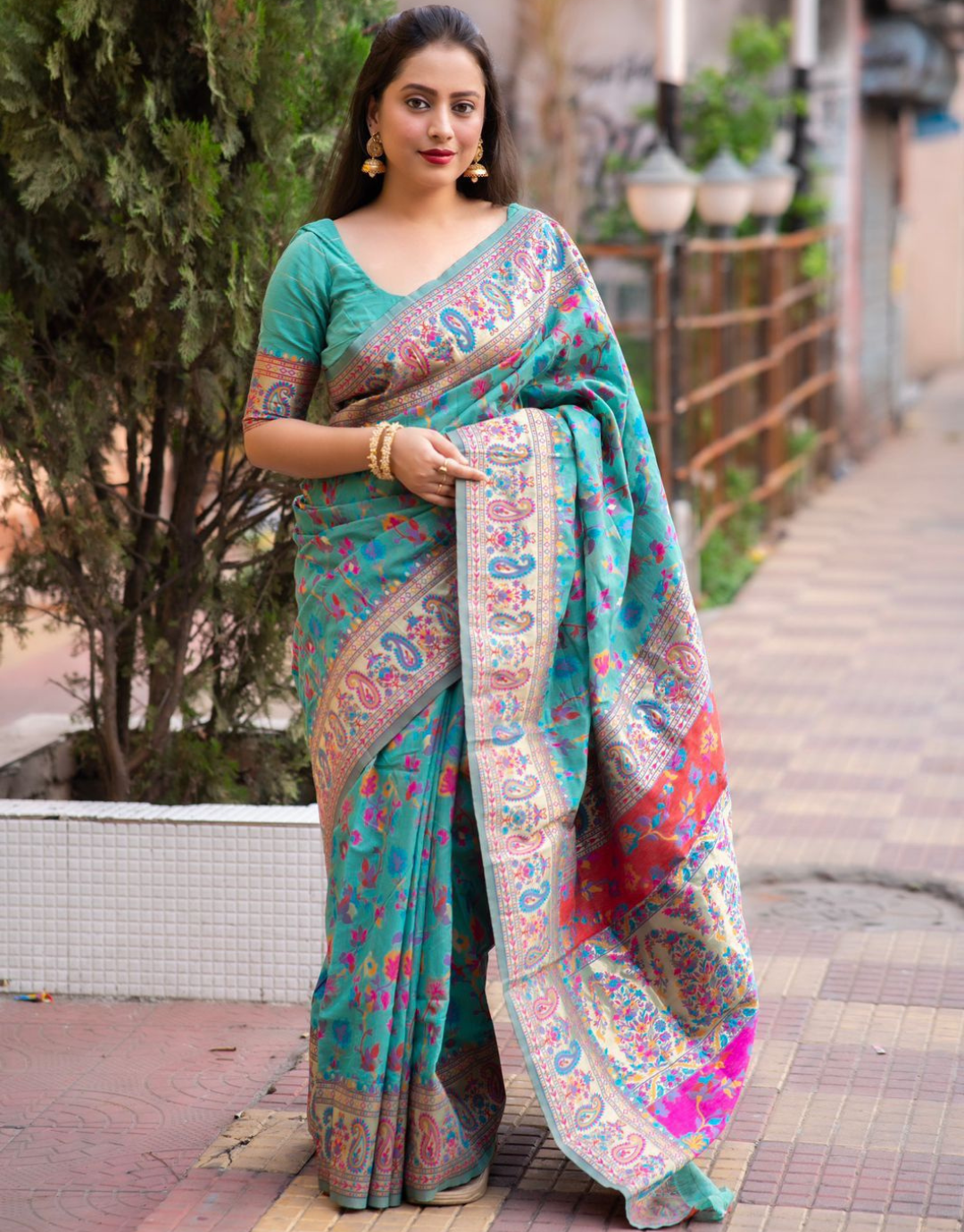 Navy Blue Handcrafted Kashmiri Silk Saree with Woven Work