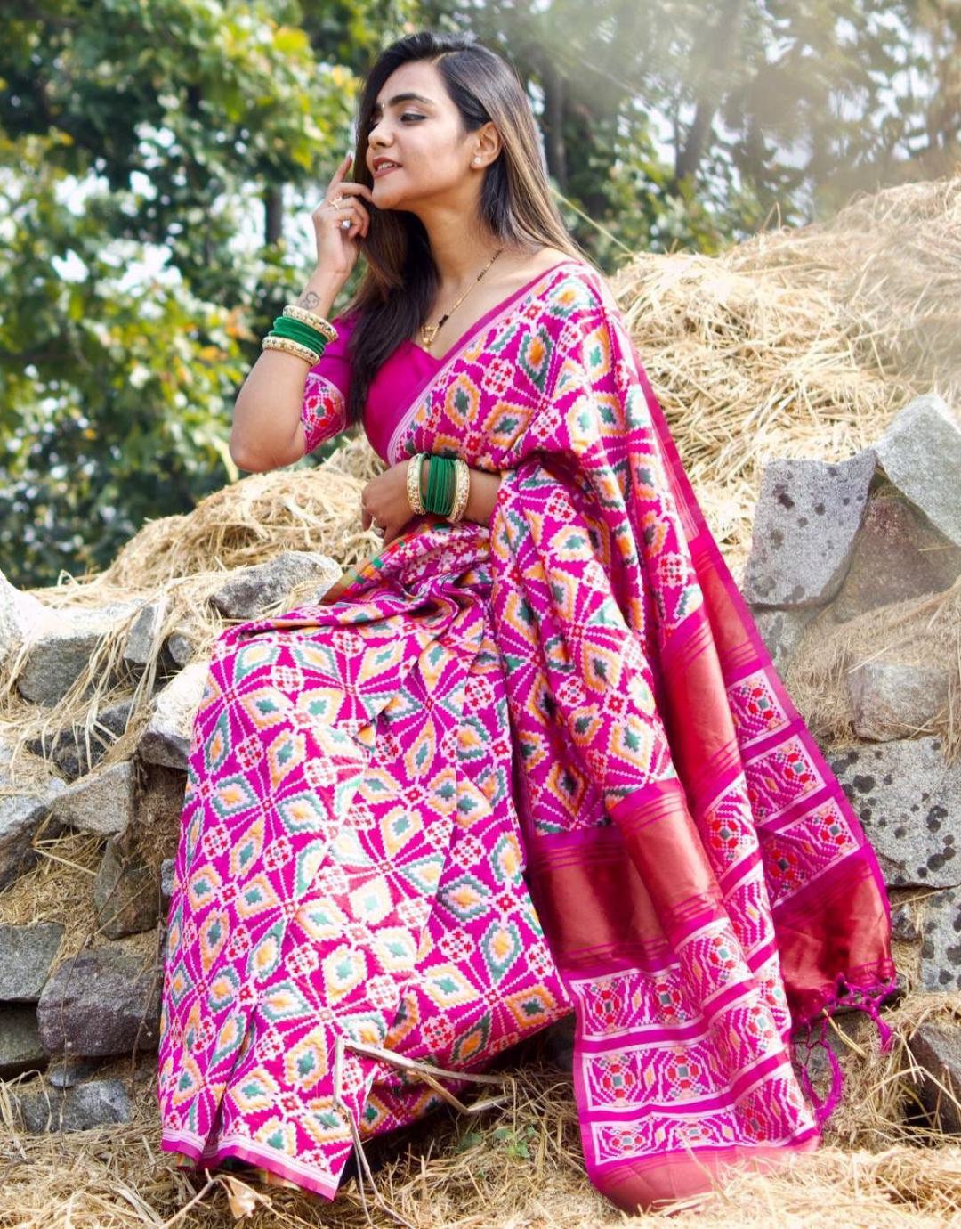 Bhumi Deep Pink Banarasi Silk Patola Saree