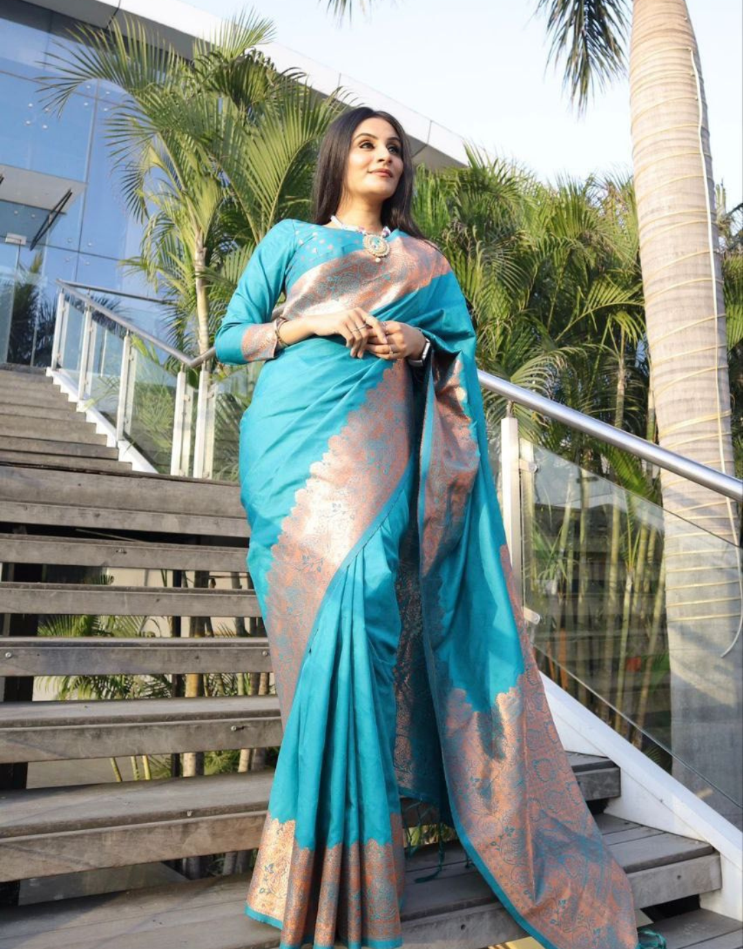Bandhej Printed Art Silk Saree in Turquoise : SKGA1327