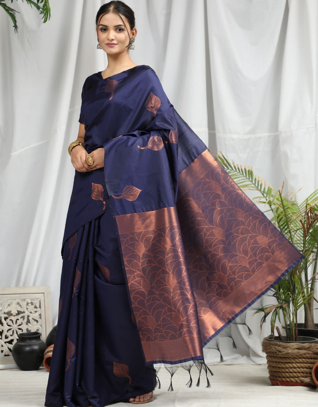 Semi soft silk saree navy blue and pink with copper zari woven buttas –  Cherrypick