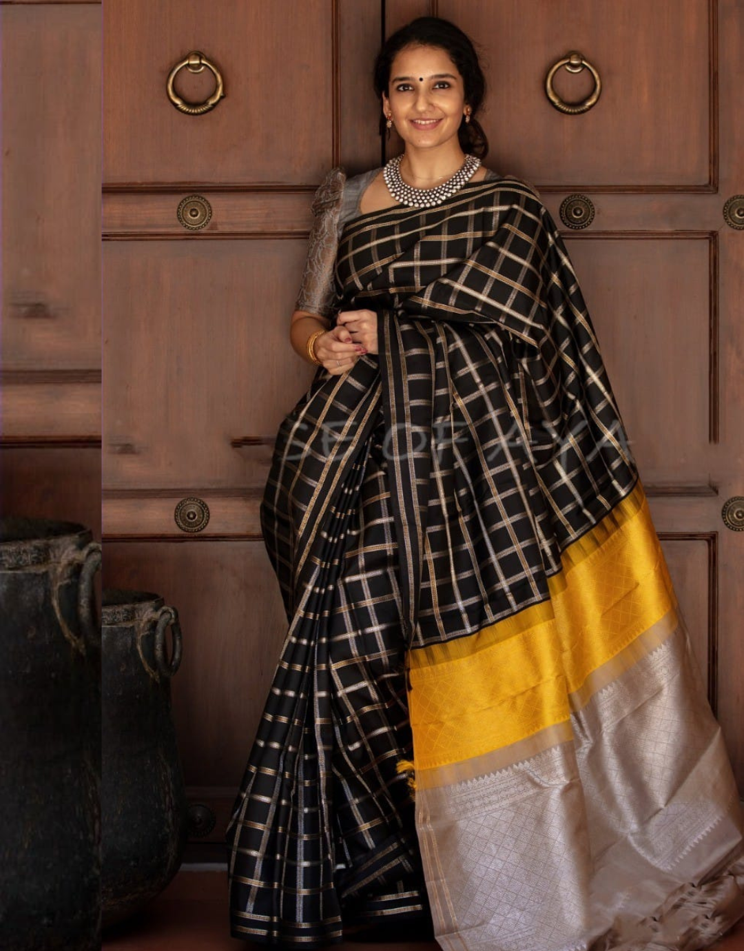Shuruti Black Linen Cotton Saree With Adorable Blouse Piece