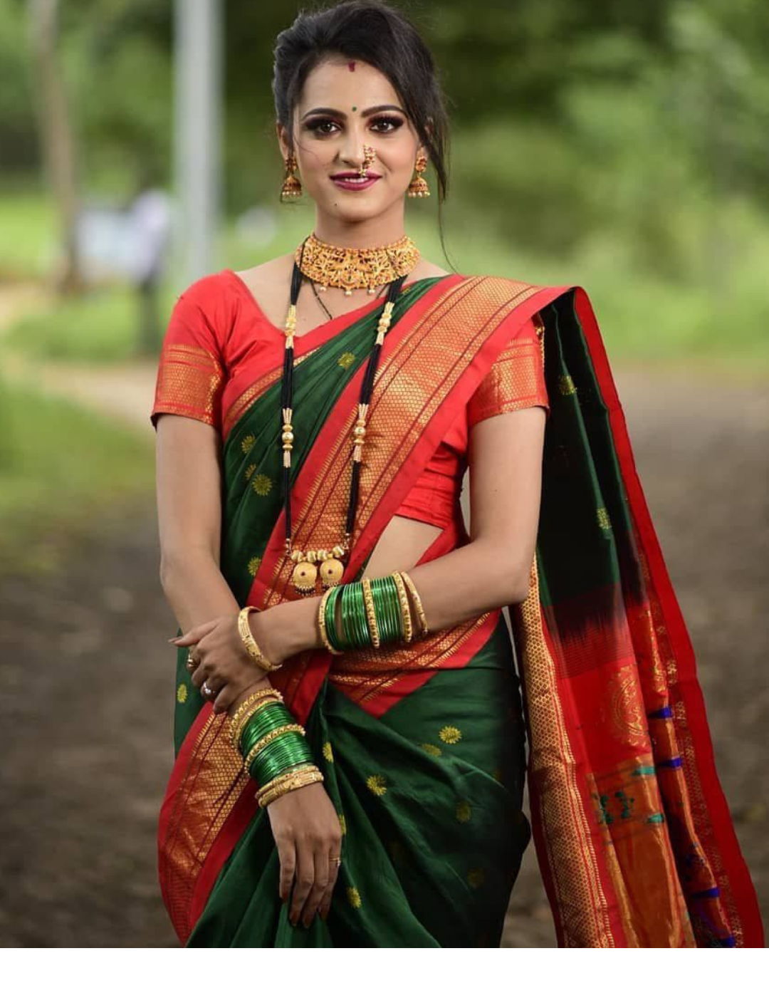 Teena Dark Green Paithani Silk Saree With Attractive Blouse