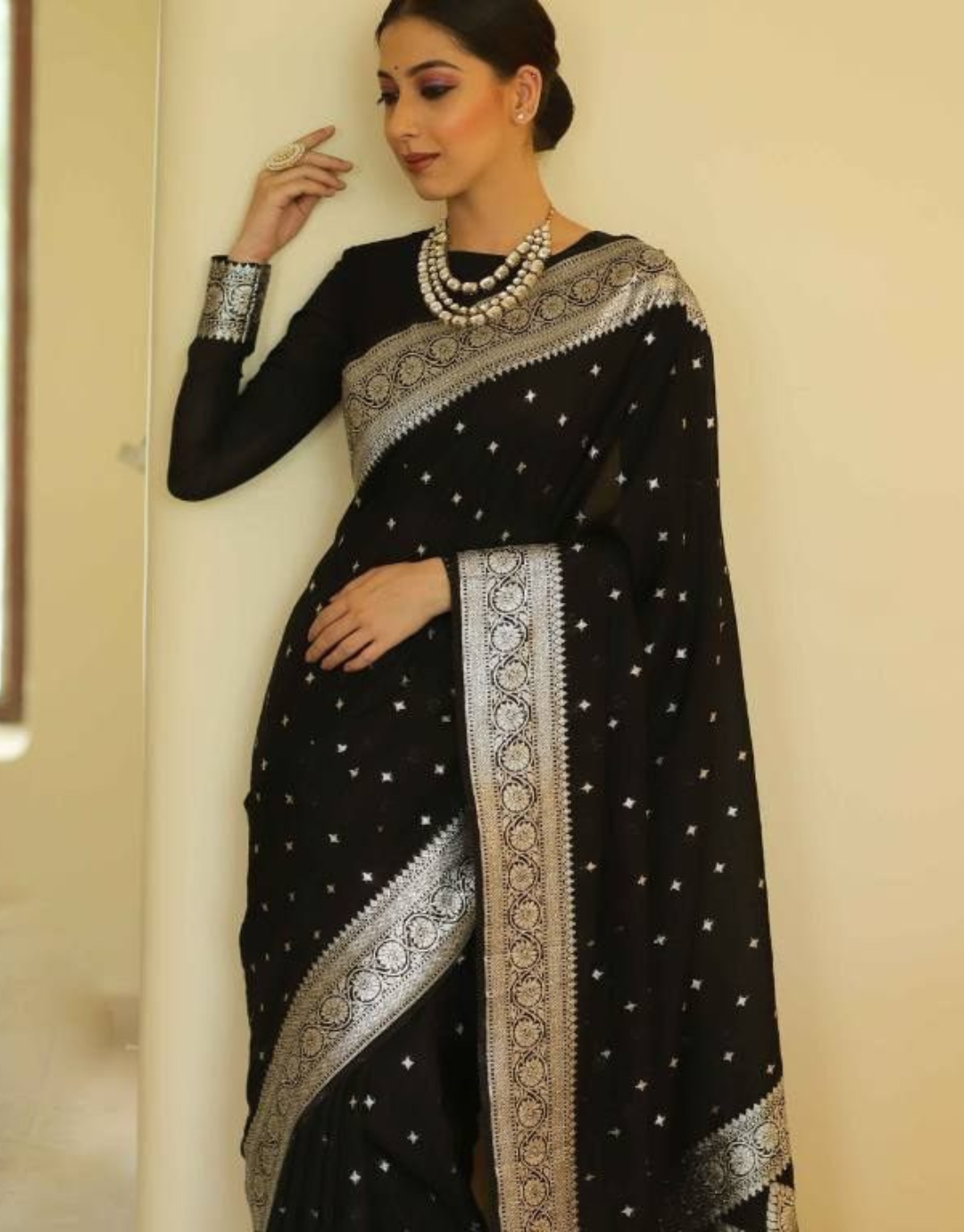 Vruti Black Cotton Silk Saree With Attached Blouse