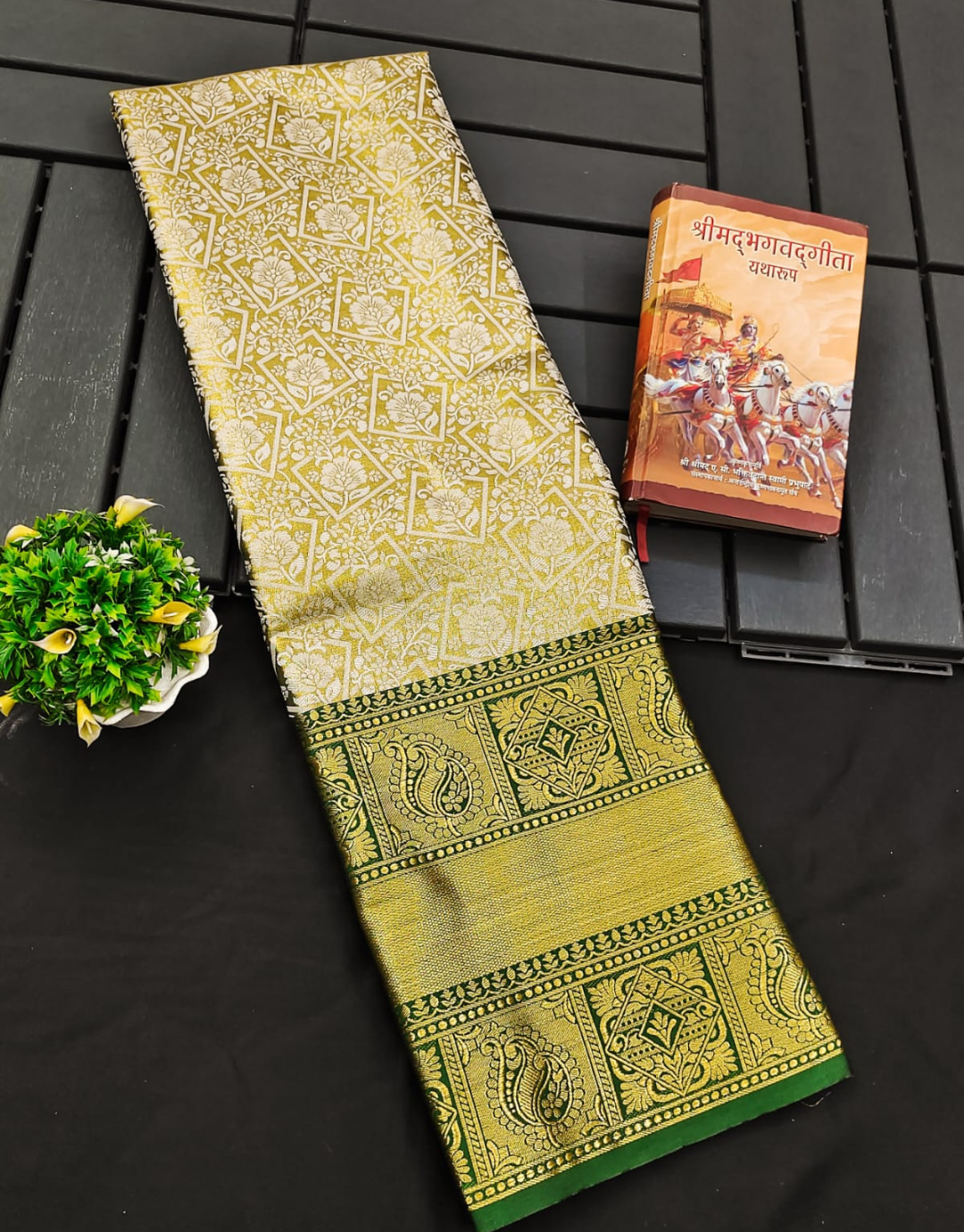 Tanya Green Kanchipuram Silk Saree