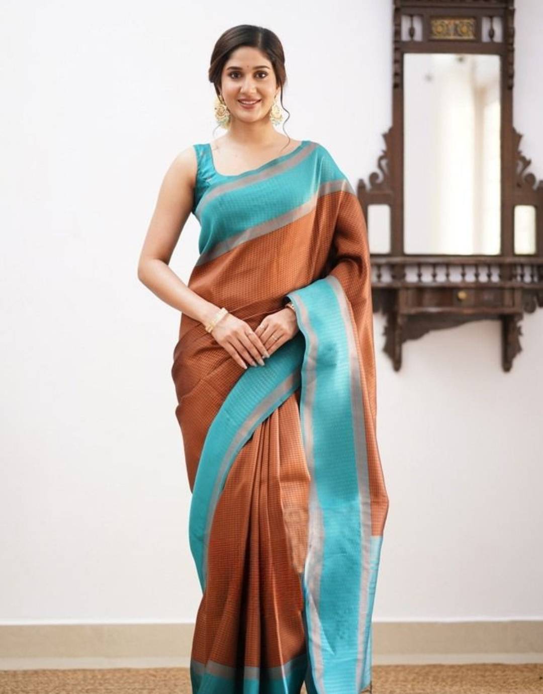 Nishu Brown Kanchipuram Silk Saree With Attached Blouse
