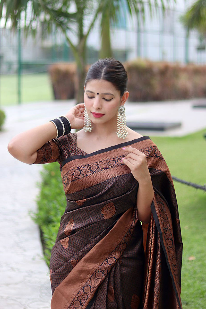 Buy Dark brown Sarees for Women by FOURLEAF Online | Ajio.com