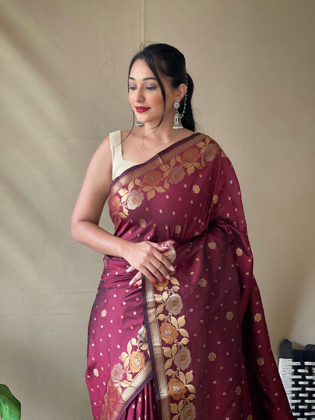 1 MIN Ready To Wear Maroon Suhani Banarasi Silk Zari Woven Saree