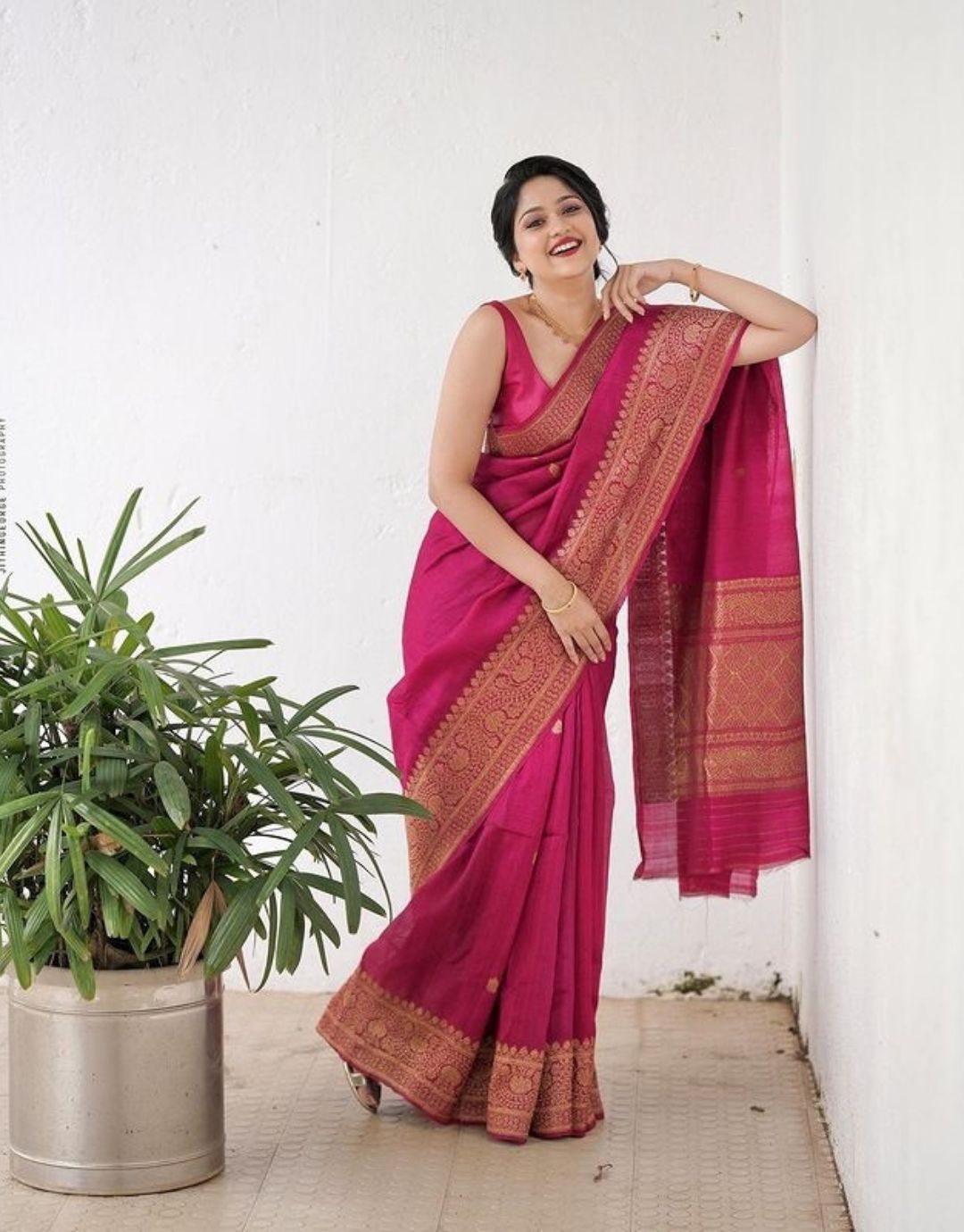 MAGENTA PINK TRADITIONAL KANCHI SOFT SILK SARI WITH ATTACHED BLOUSE