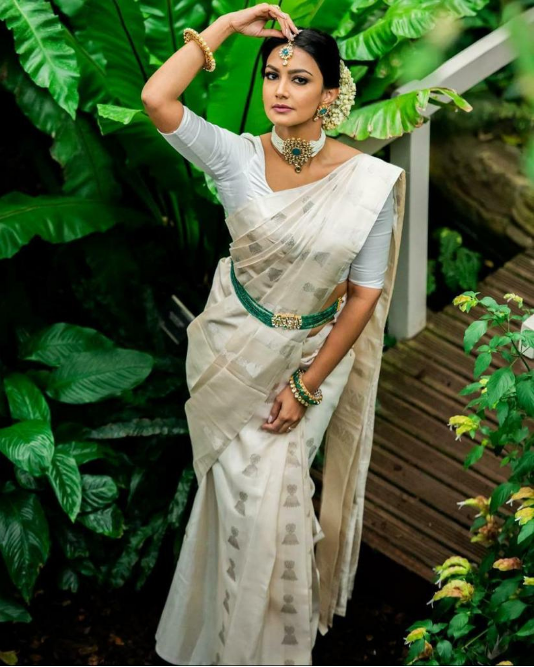 Cotton Off white Saree in Printed,weaving,lace border - SR24326