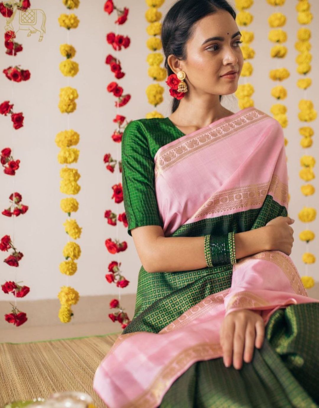 Beautiful Green And Pink Pattu Saree || Sogasu Chuda Tarama || New Arrivals  || Vanitha TV - YouTube