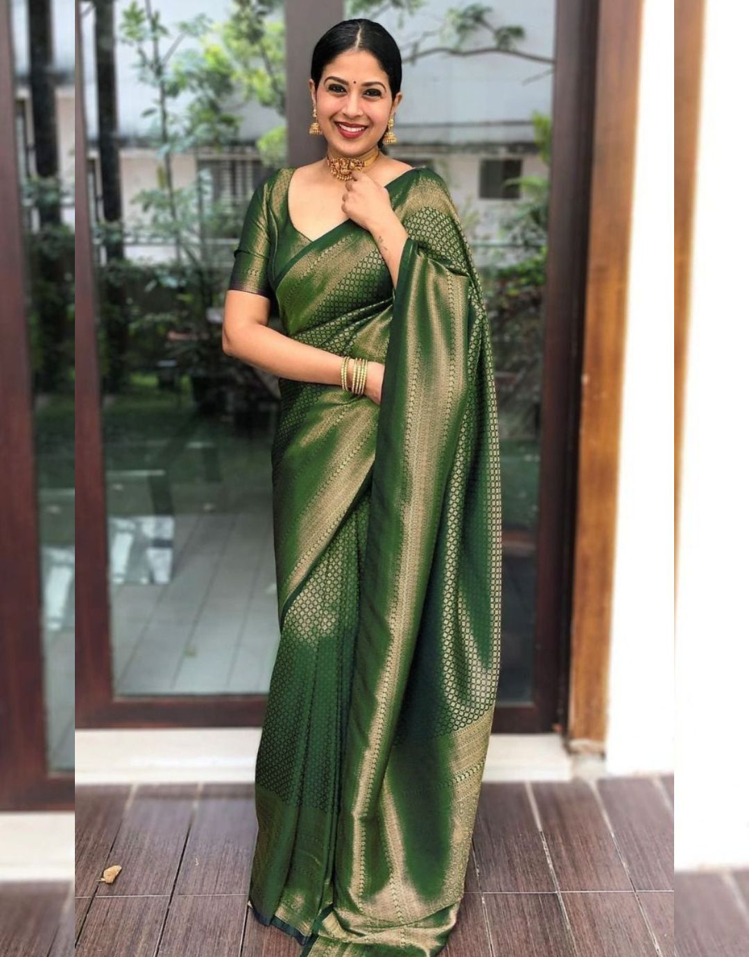 SEFALI GREEN TRADITIONAL KANCHI SOFT SILK SARI WITH ATTACHED BLOUSE