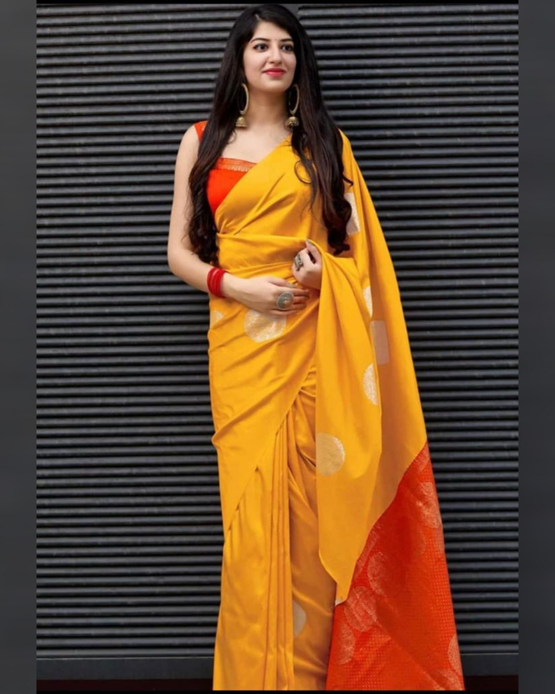 Moni Traditional Kanchi Soft Silk Sari With Attached Blouse