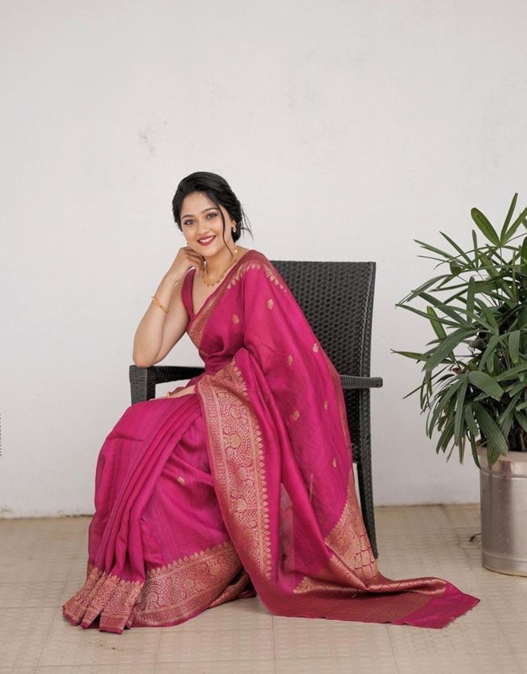 MAGENTA PINK TRADITIONAL KANCHI SOFT SILK SARI WITH ATTACHED BLOUSE