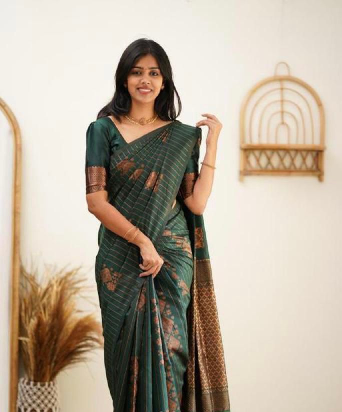 Jaya Dark Green Soft Silk Saree With Gorgeous Blouse Piece
